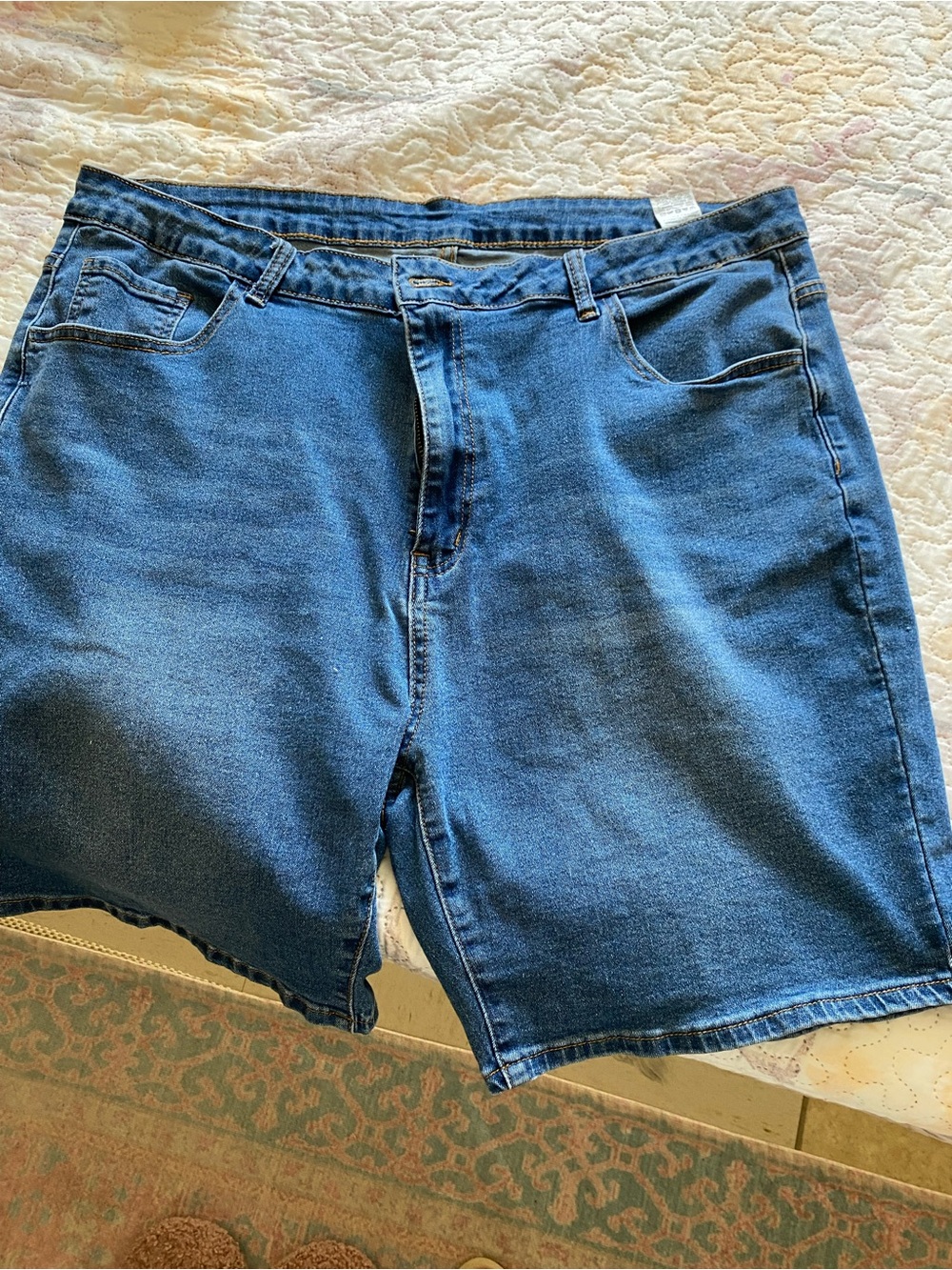 SHEIN Men's Dark Blue Denim Shorts